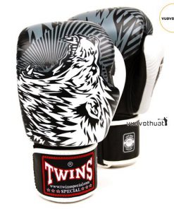 Găng tay Twins FBGVL3-50 Wolf Boxing Gloves - Sói Trắng
