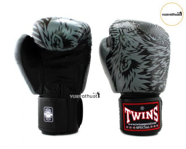 Găng tay Twins FBGVL3-50 Wolf Boxing Gloves - Sói Xám